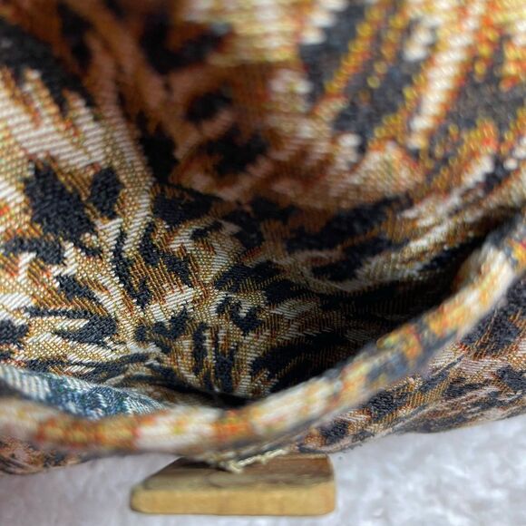 Evangeline ministry handcrafted cloth shoulder bag leopard prints wooden buttons - Picture 6 of 12